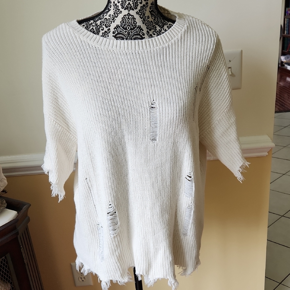 Vince Camuto White Crew Neck Sweater with Distressed Details